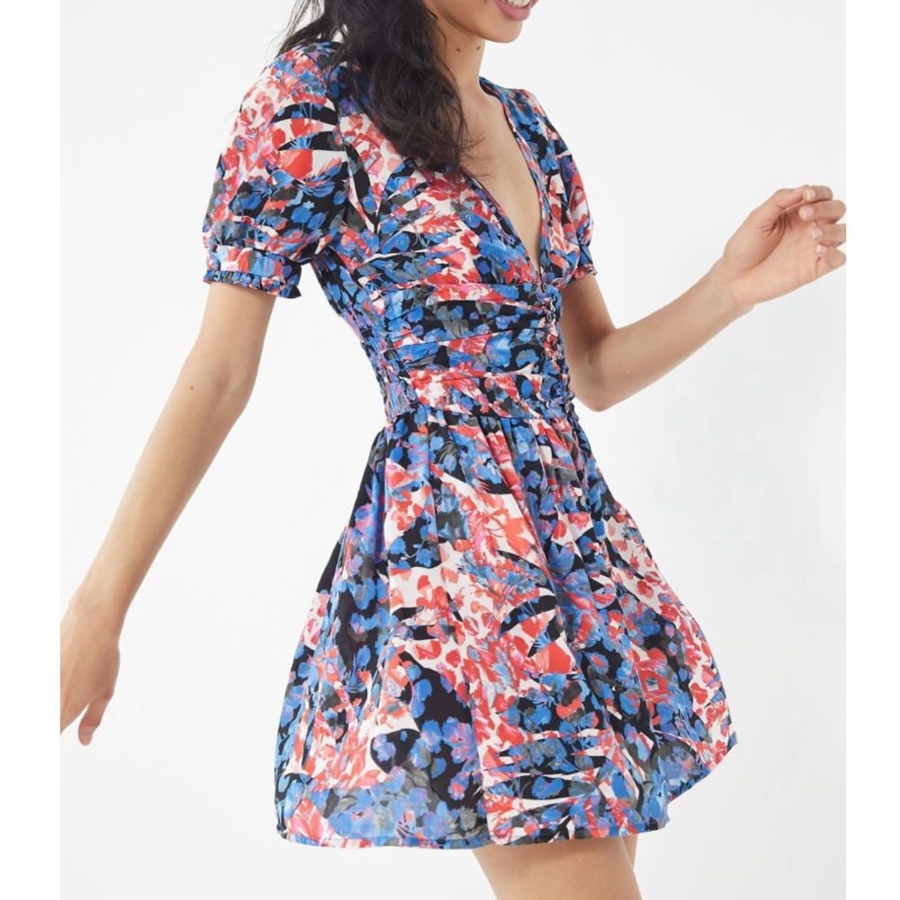 UO Emmy Ruched Short Sleeve Mini Dress XS